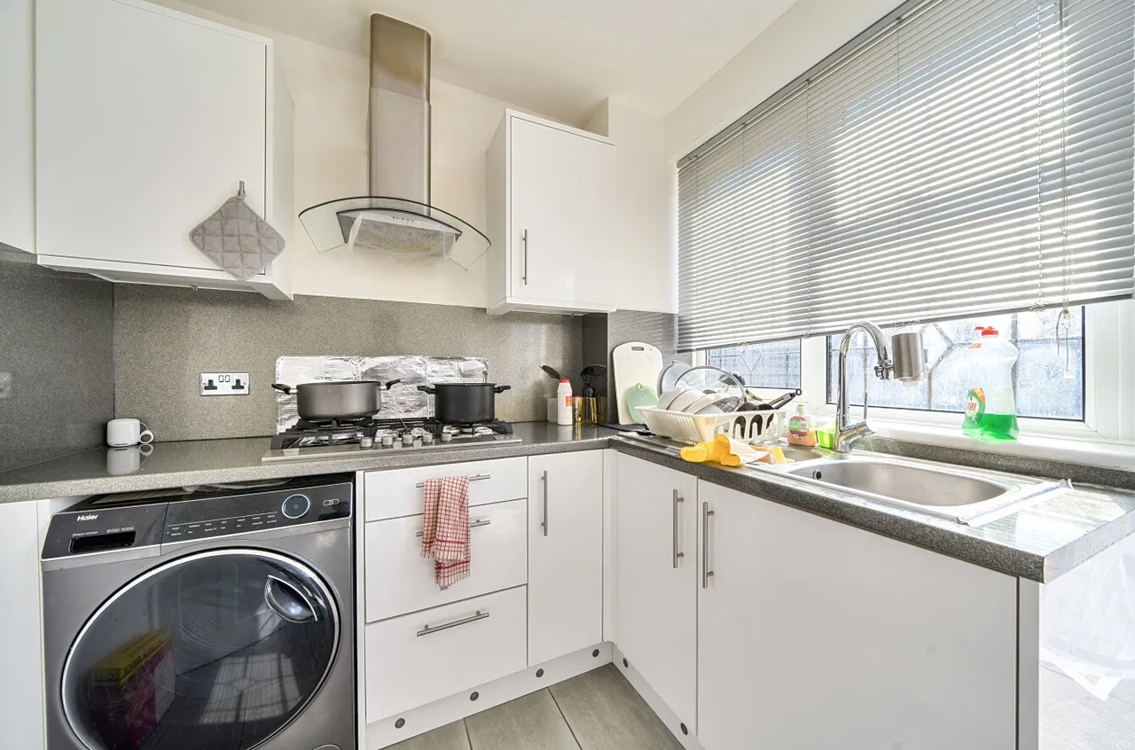 Mottisfont Road, Abbey Wood, SE2, photo 11