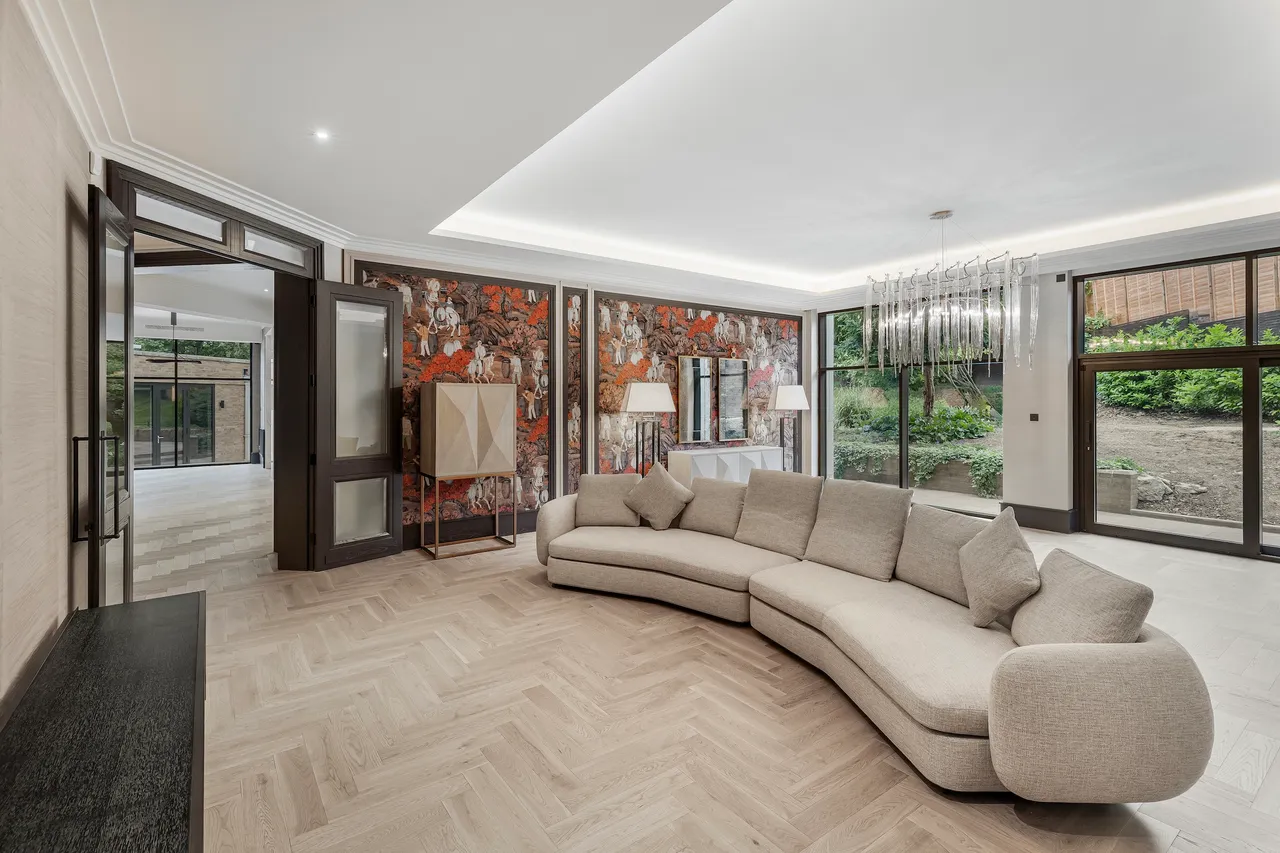 Silveroaks, The Bishops Avenue, London, photo 6