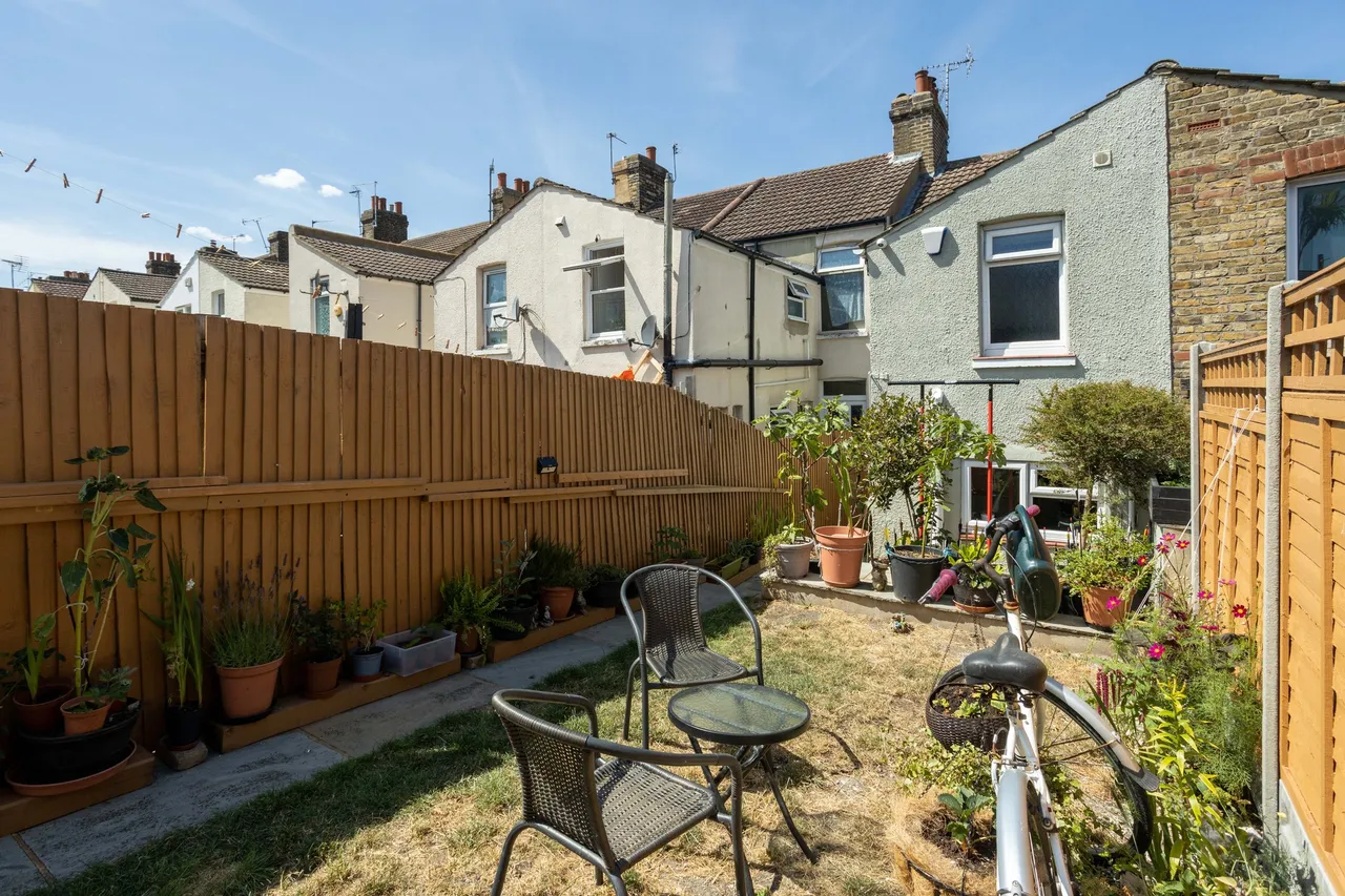 Beaconsfield Road, Chatham, Kent, ME4 5SW, photo 13