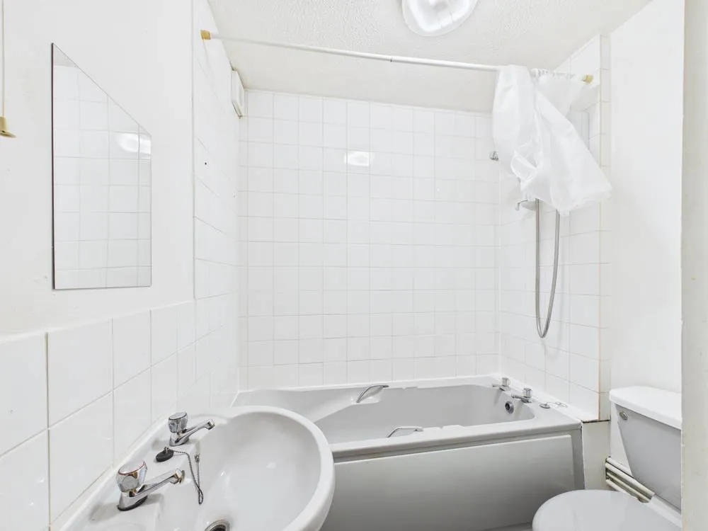 Flat 8, Millbrook Court Millbrook Street, Cheltenham, GL50 3RR, photo 5