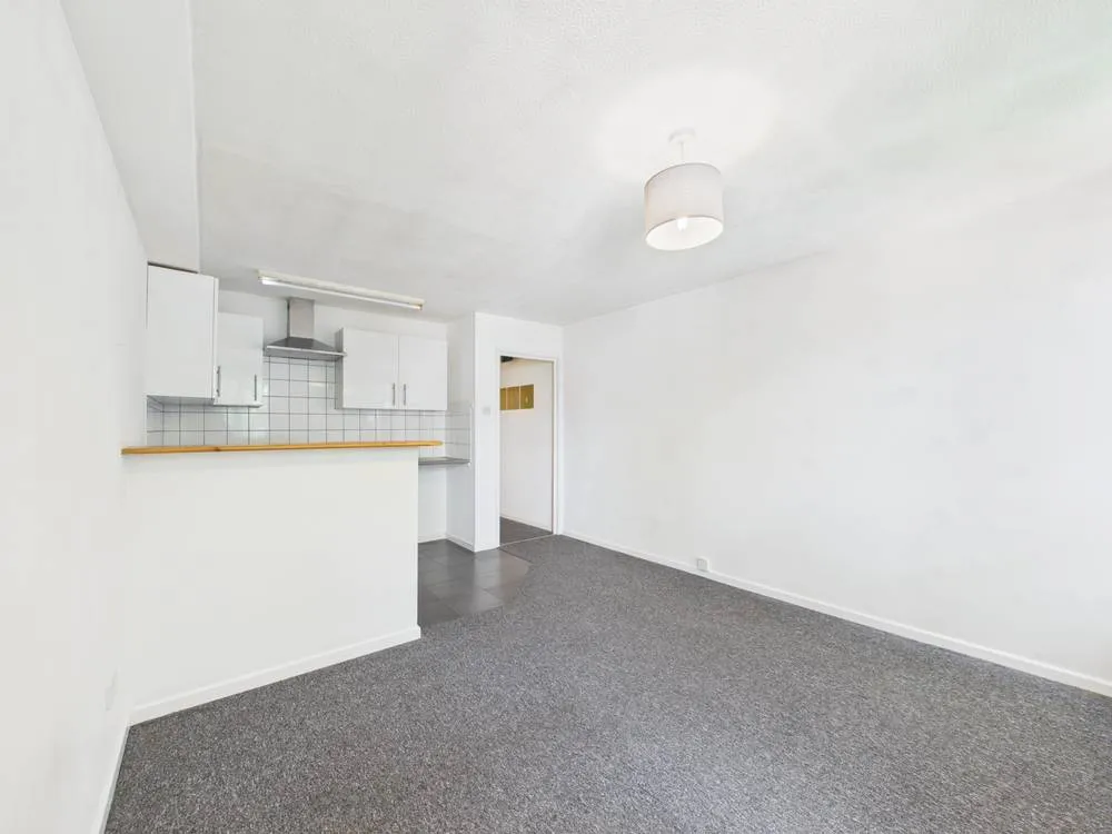 Flat 8, Millbrook Court Millbrook Street, Cheltenham, GL50 3RR, photo 7