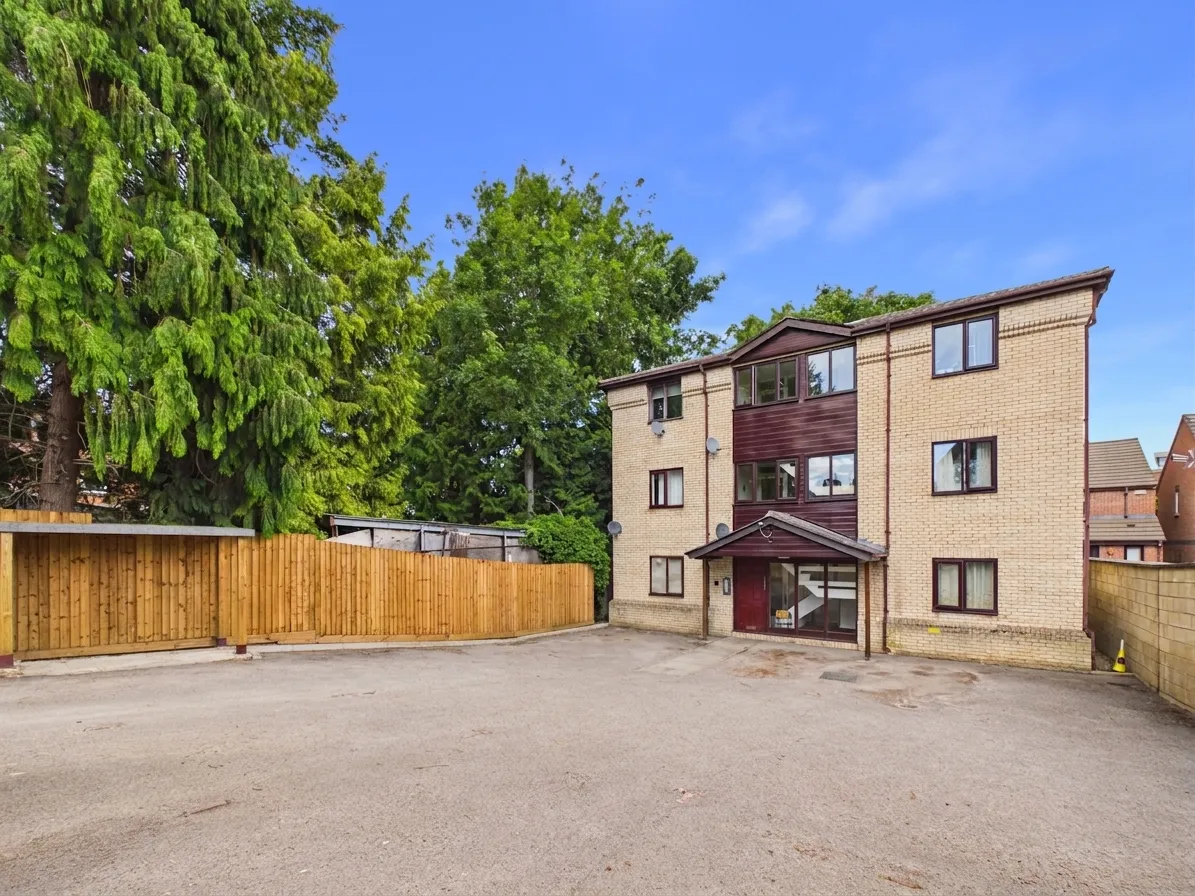 Flat 8, Millbrook Court Millbrook Street, Cheltenham, GL50 3RR, photo 9