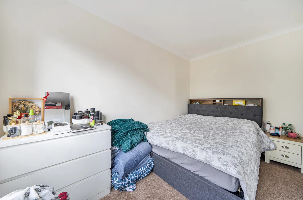 Camrose Avenue, Erith, DA8, photo 20