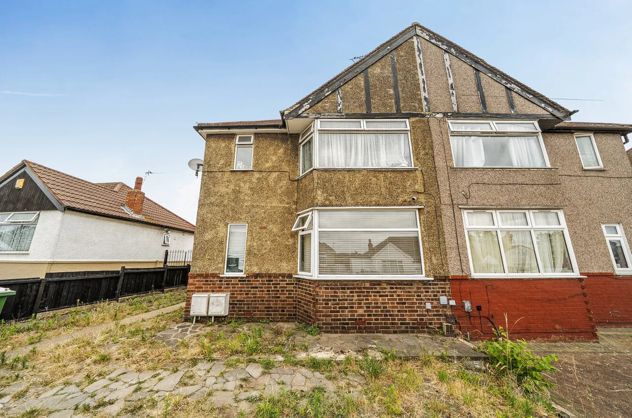 Camrose Avenue, Erith, DA8, photo 8