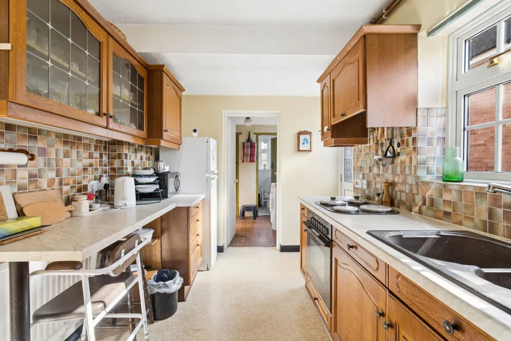 Blind Lane, Bourne End SL8 5JY, photo 6