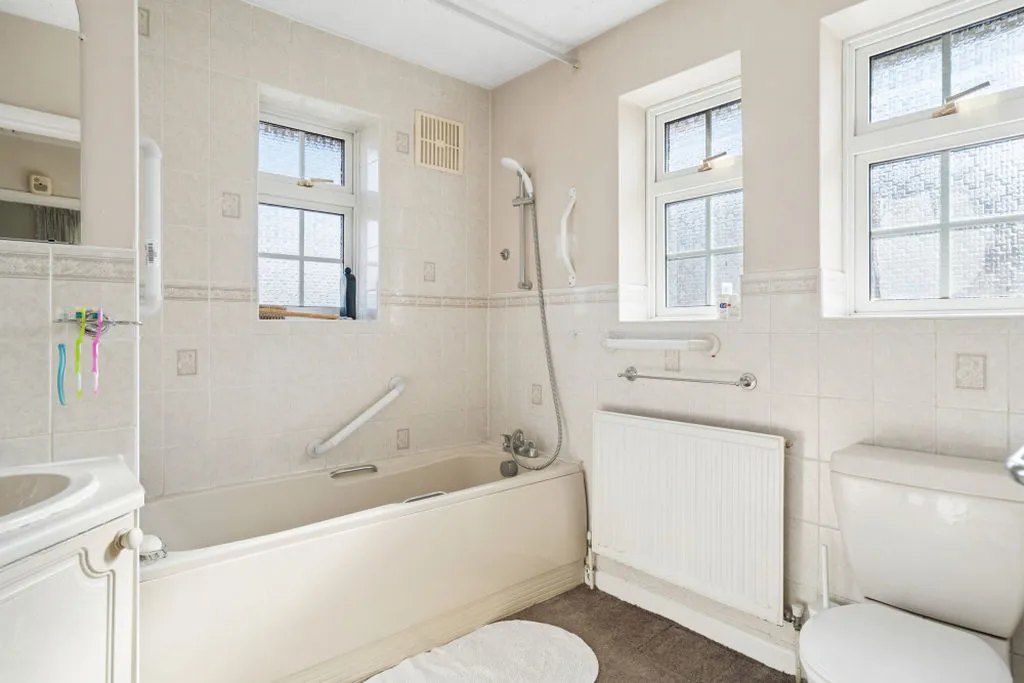 Blind Lane, Bourne End SL8 5JY, photo 13