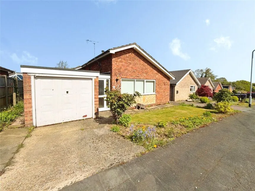 3 bed house for sale — Clematis Close, Branston, LN4