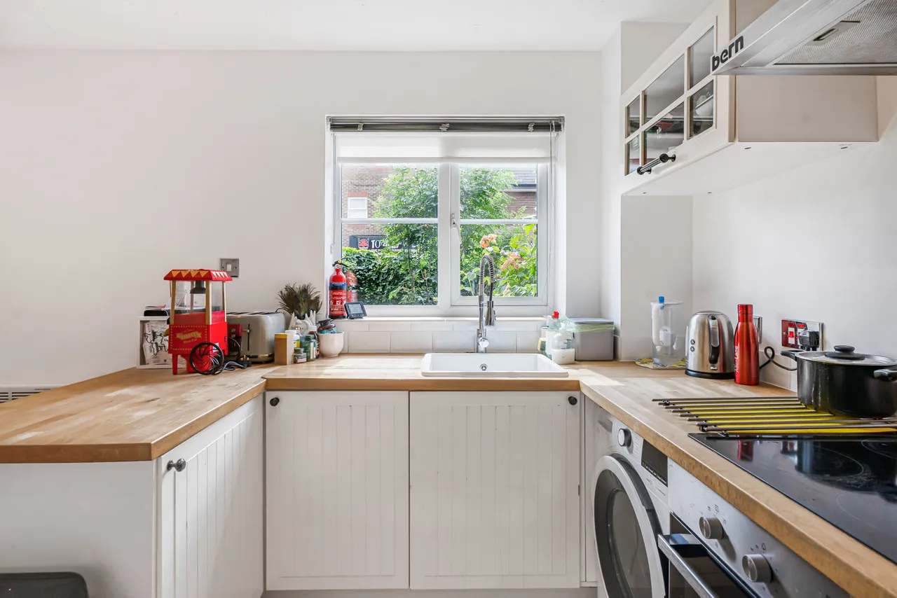 Nicholson Mews, Egham, TW20, photo 11