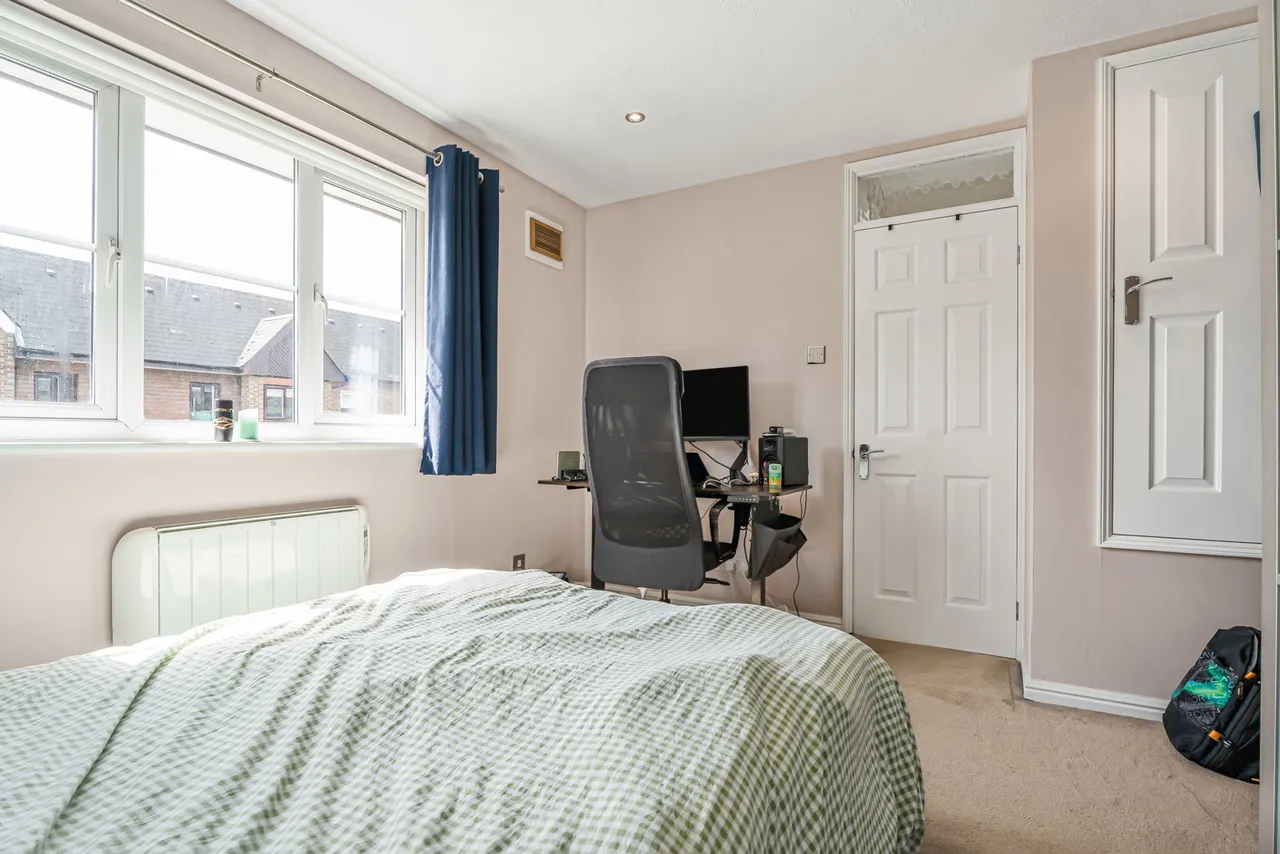 Nicholson Mews, Egham, TW20, photo 12