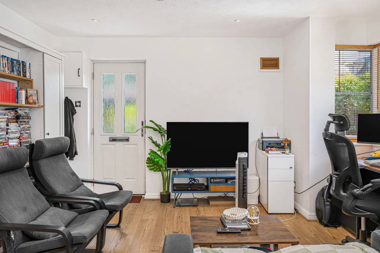 Nicholson Mews, Egham, TW20, photo 7