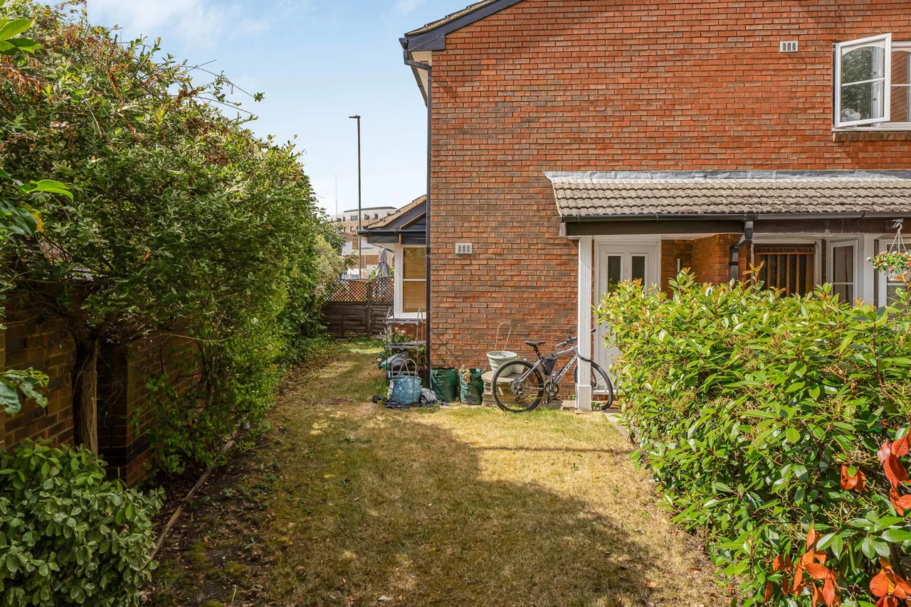 Nicholson Mews, Egham, TW20, photo 14