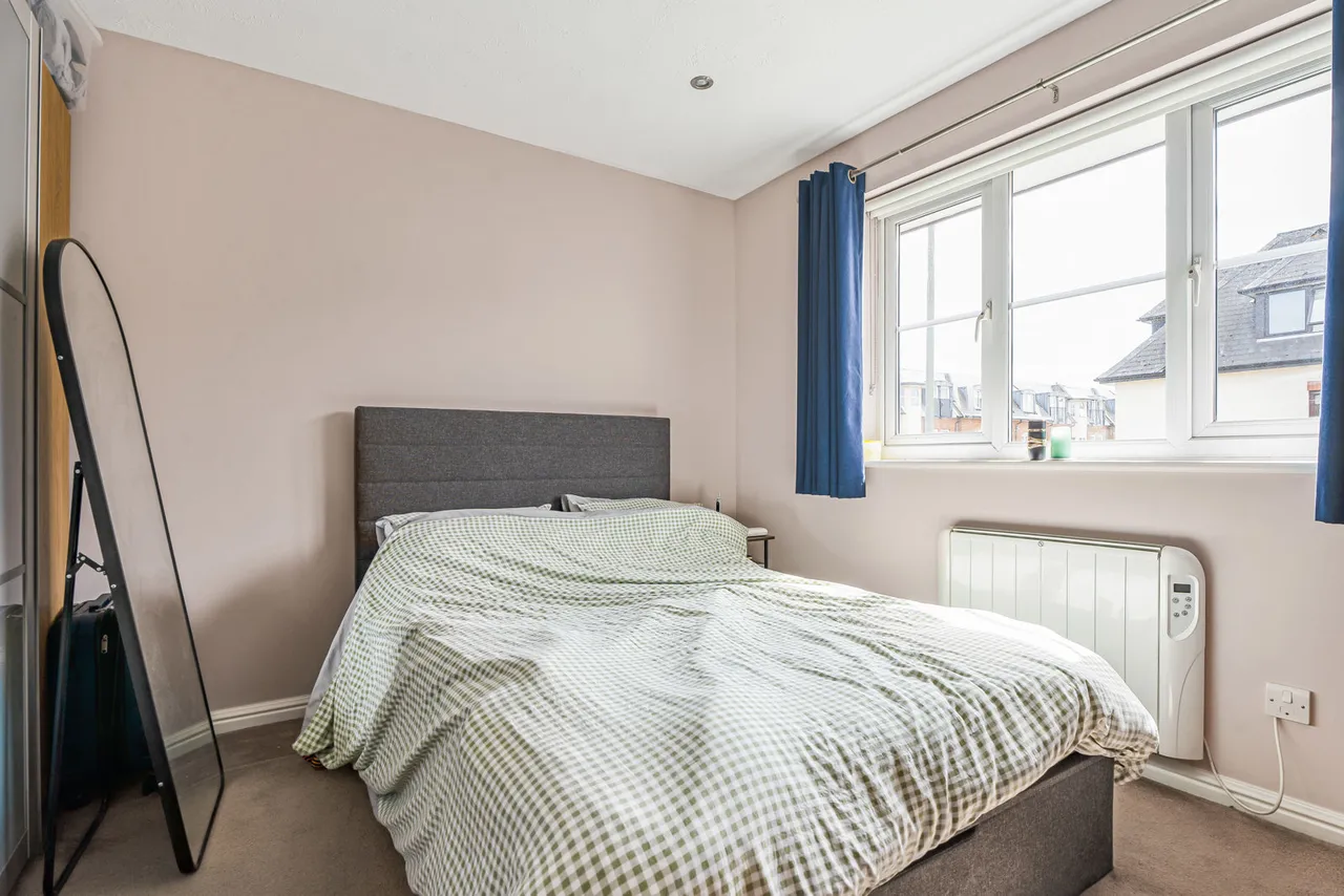 Nicholson Mews, Egham, TW20, photo 4