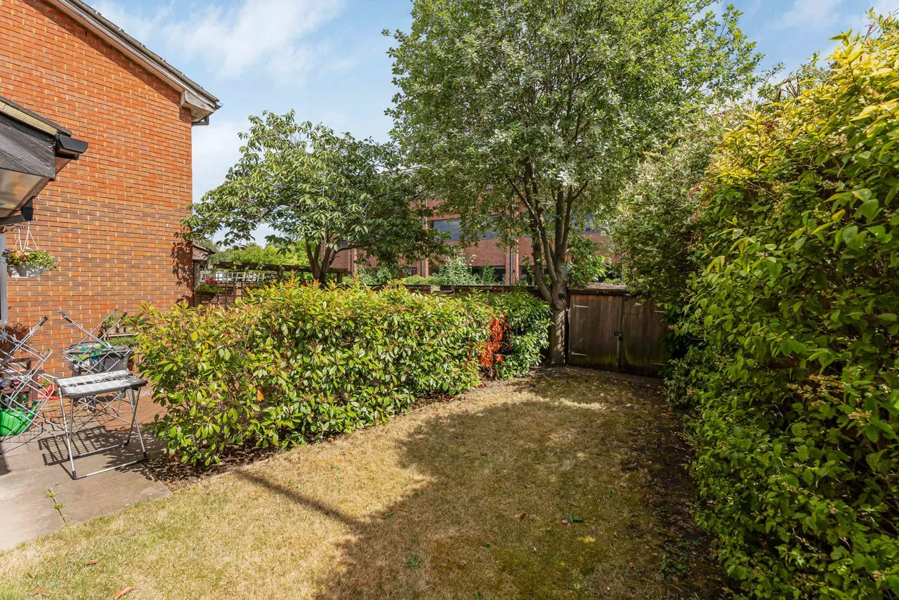 Nicholson Mews, Egham, TW20, photo 6