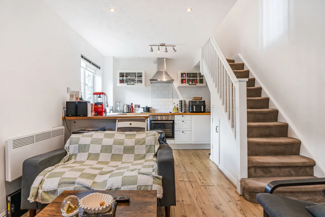 Nicholson Mews, Egham, TW20, photo 9
