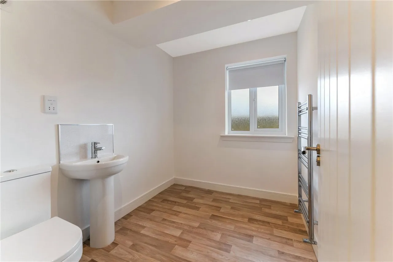 Riverside Gardens, Cronberry, Cumnock, East Ayrshire, KA18, photo 13