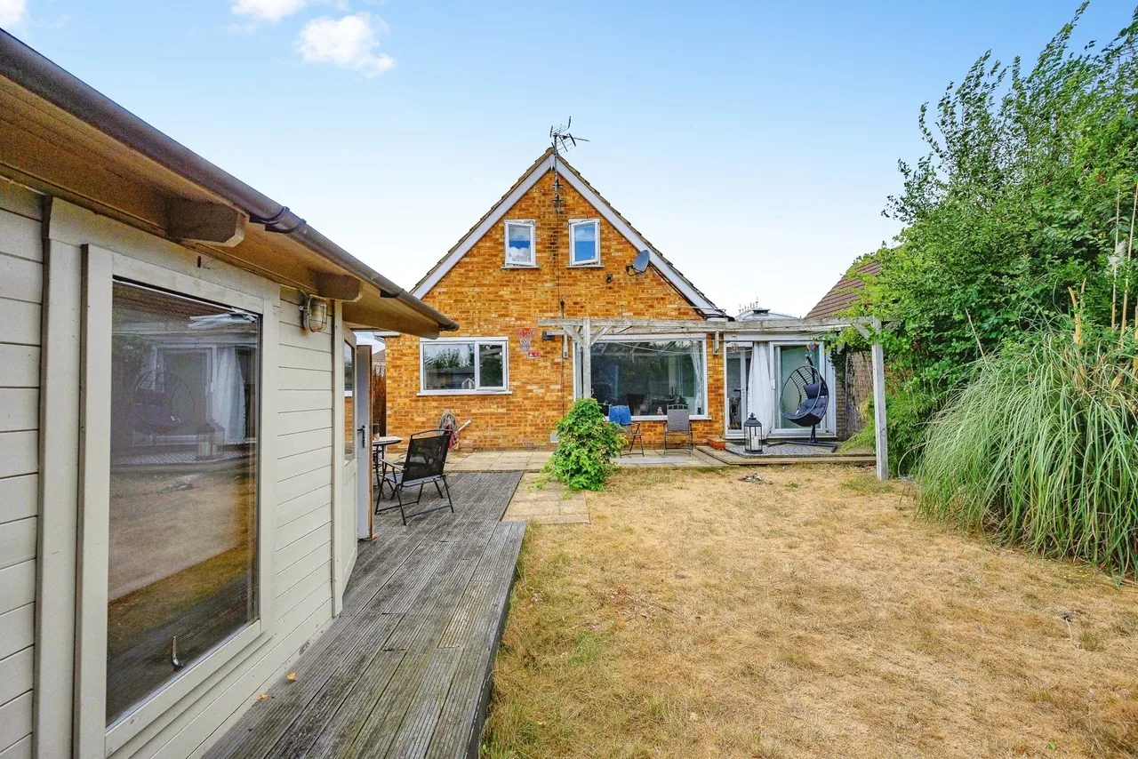 Vincent Road, Luton, Bedfordshire, LU4, photo 10