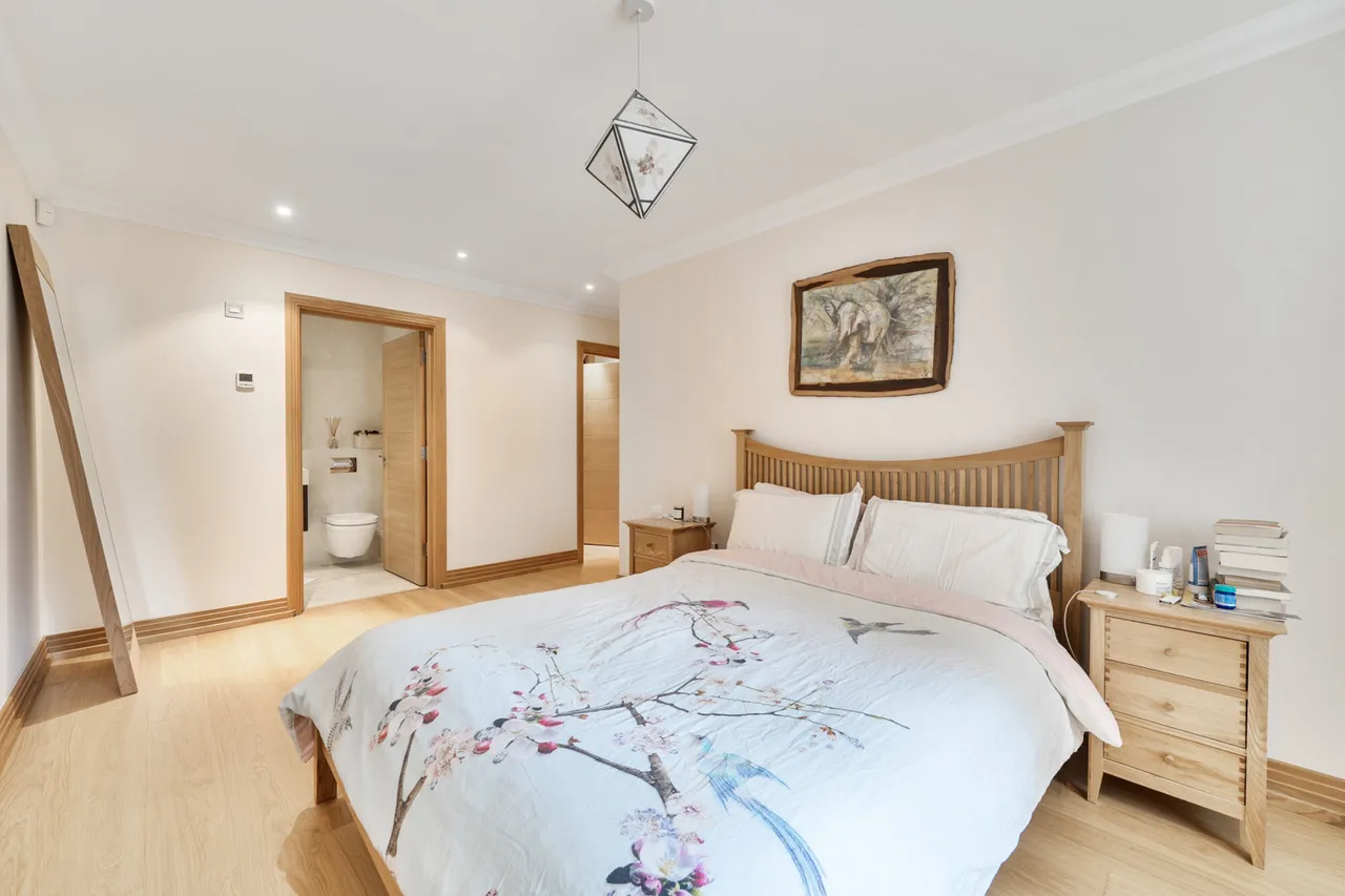 Eastbury Avenue, Northwood, HA6, photo 7
