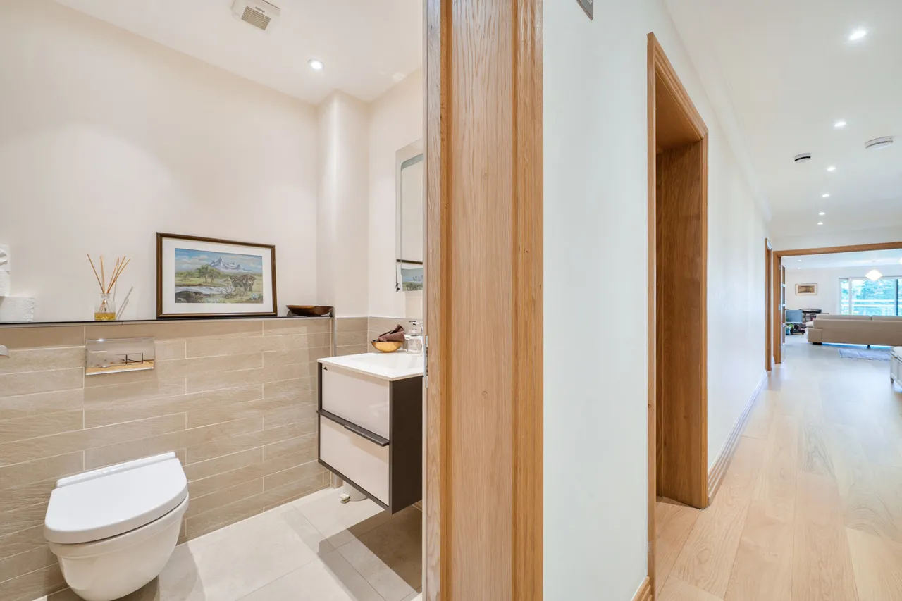 Eastbury Avenue, Northwood, HA6, photo 21
