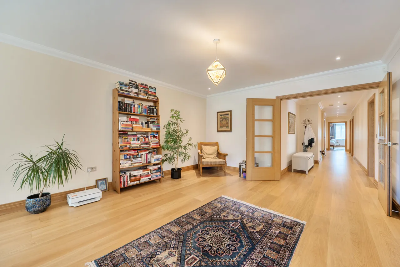 Eastbury Avenue, Northwood, HA6, photo 20