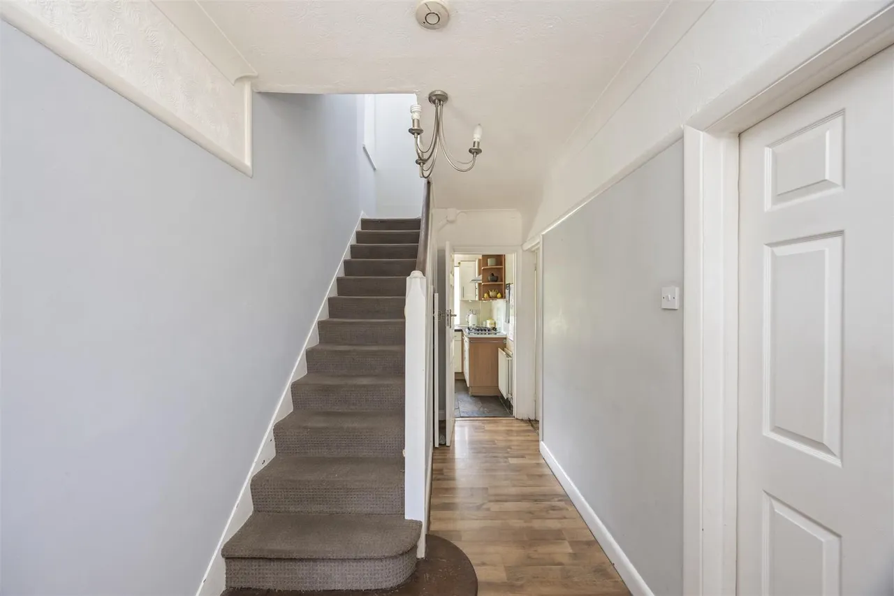 Newlands Avenue, Bexhill-On-Sea, East Sussex, TN39 4HA, photo 15