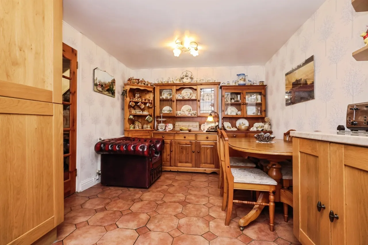 Ox Leasow, South Woodgate, B32, photo 3