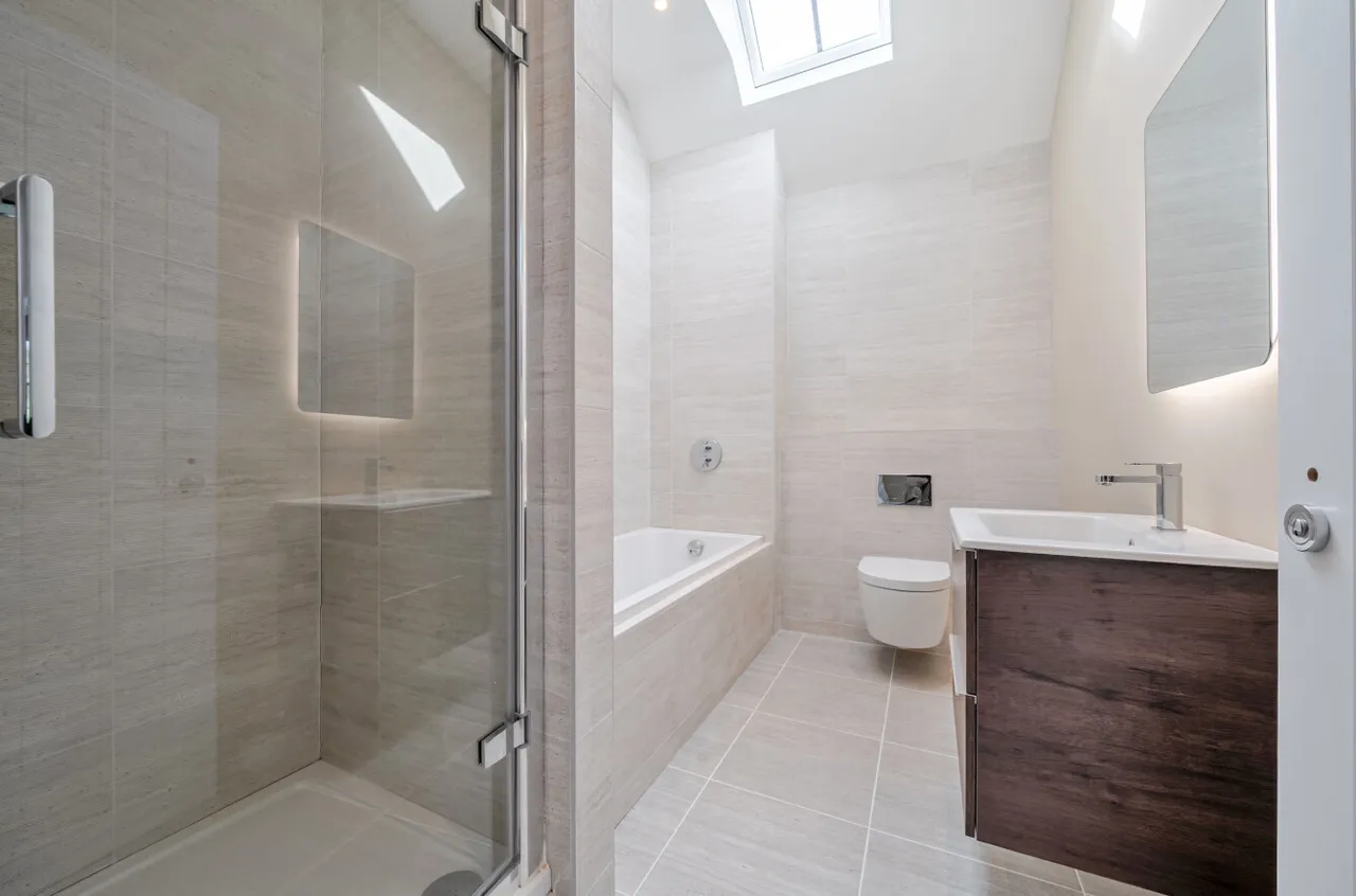 Embley Lane, East Wellow, SO51, photo 6