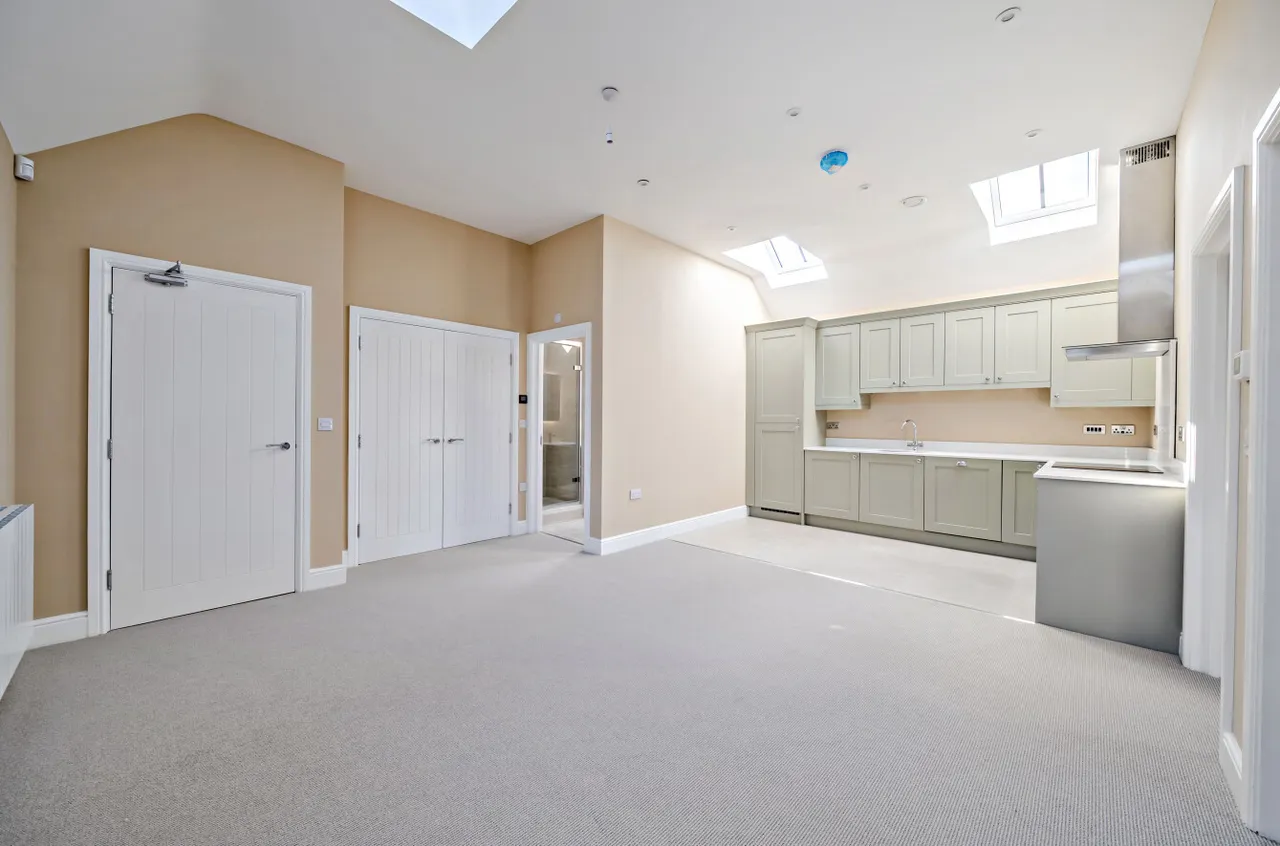 Embley Lane, East Wellow, SO51, photo 5