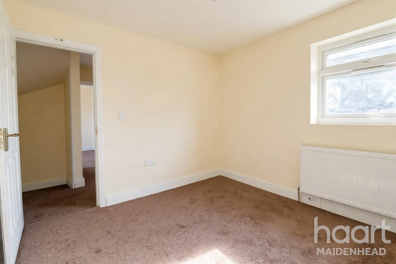 Mirador Crescent, Slough, SL2, photo 19