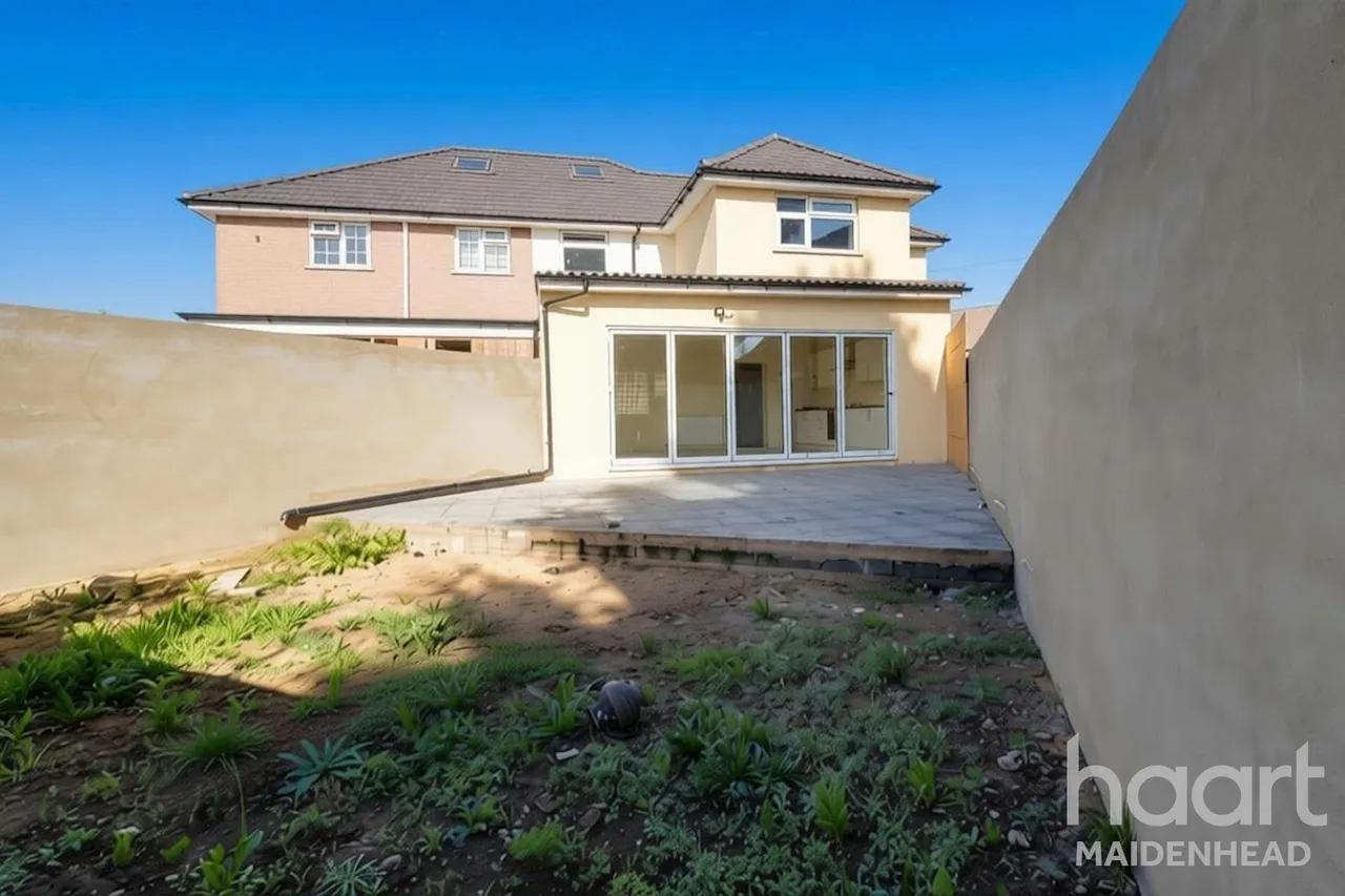 Mirador Crescent, Slough, SL2, photo 23