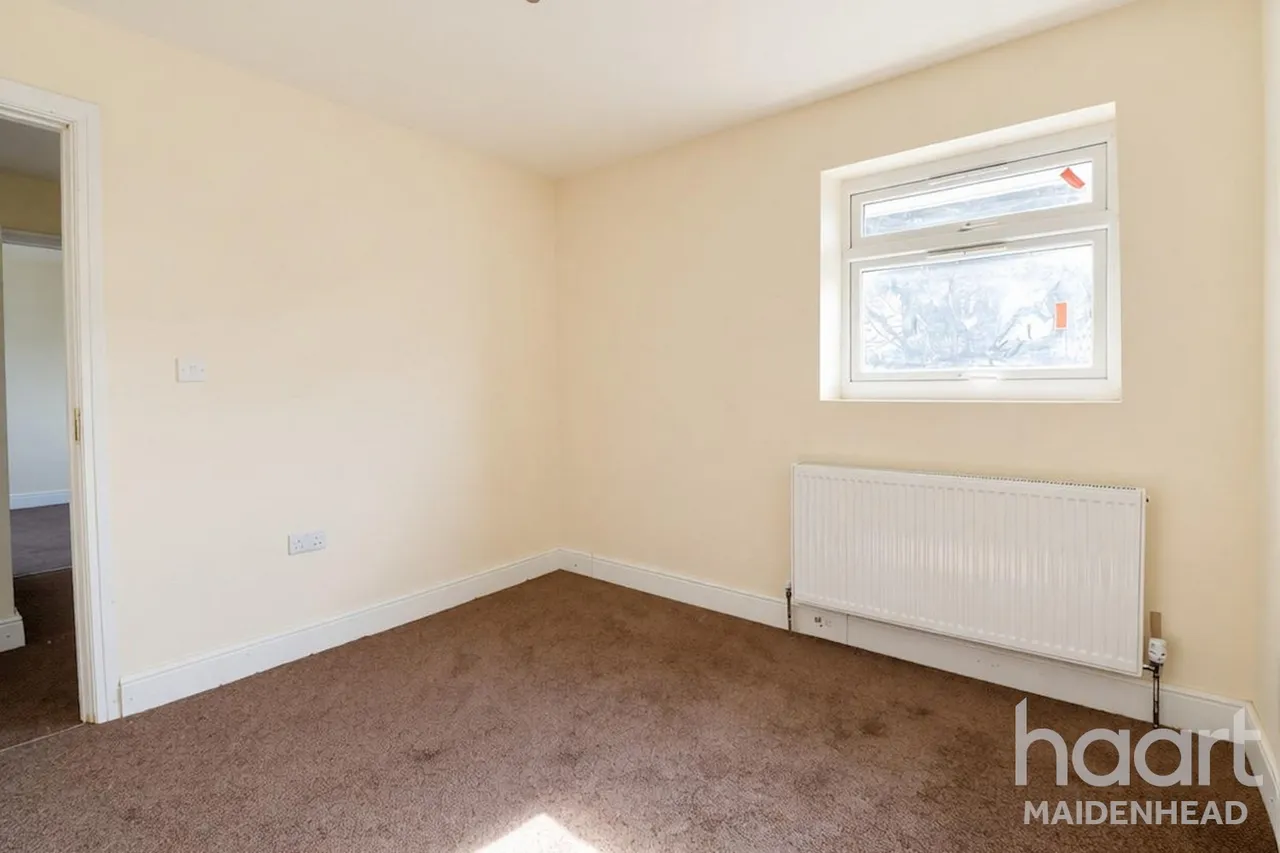 Mirador Crescent, Slough, SL2, photo 17