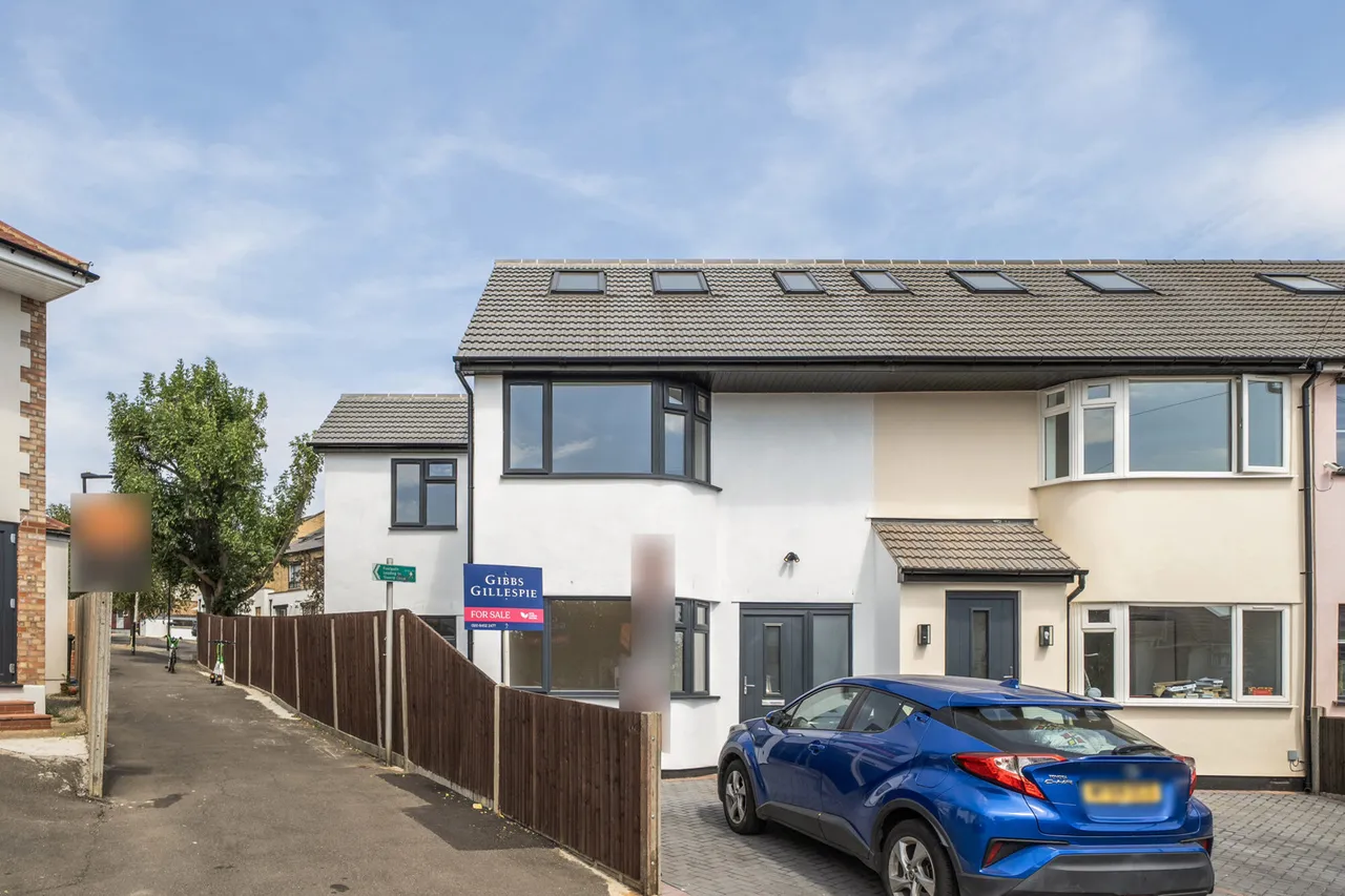 4 bed house for sale, Gonville Crescent, Northolt, UB5