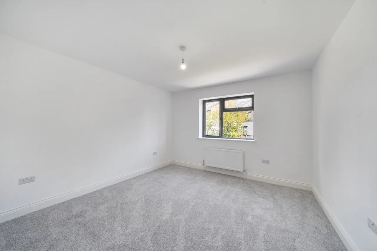 Gonville Crescent, Northolt, UB5, photo 12