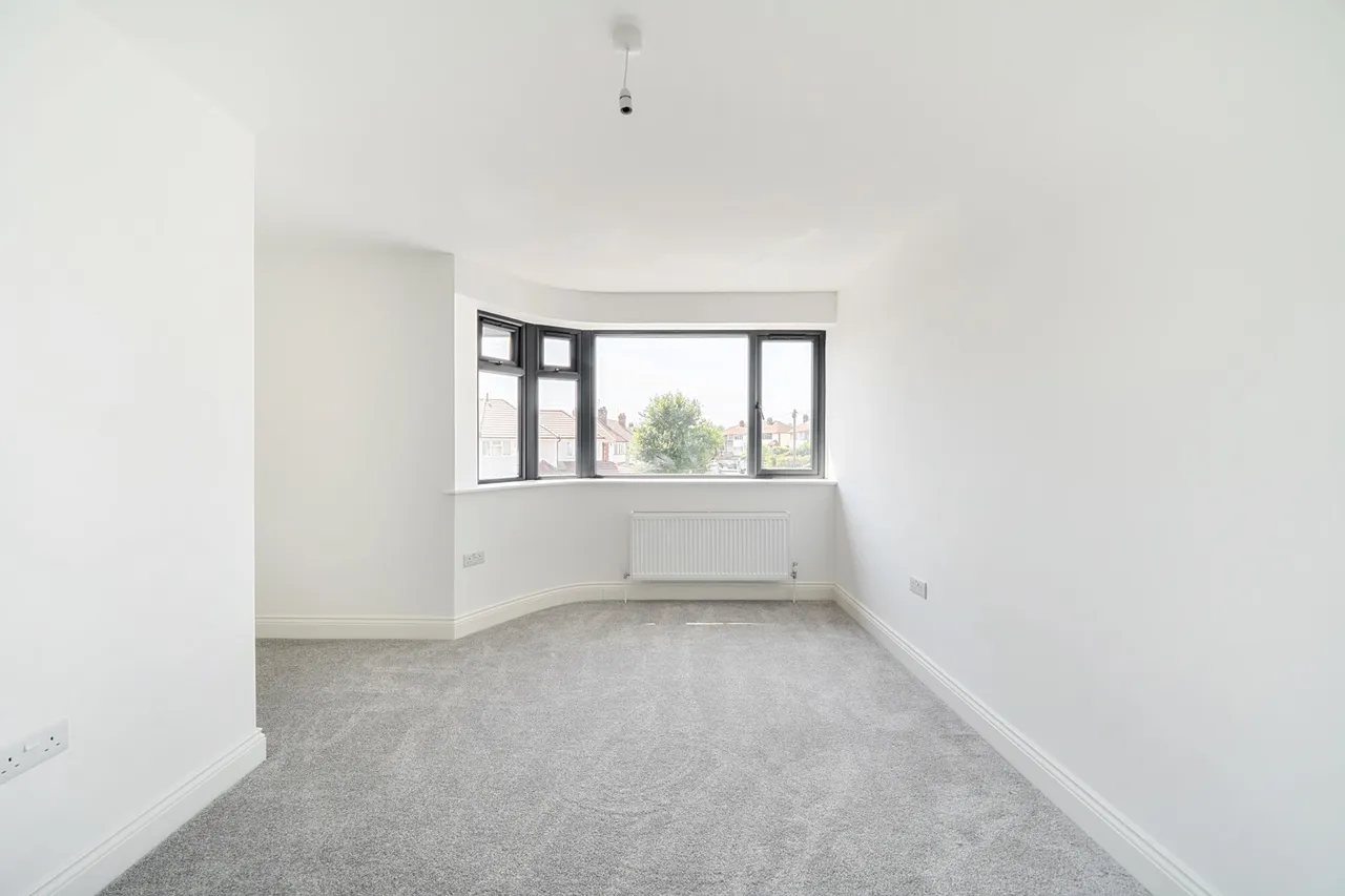 Gonville Crescent, Northolt, UB5, photo 5