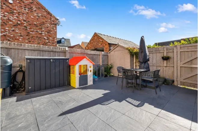 Lime Crescent, North Greetwell, Lincoln, photo 11