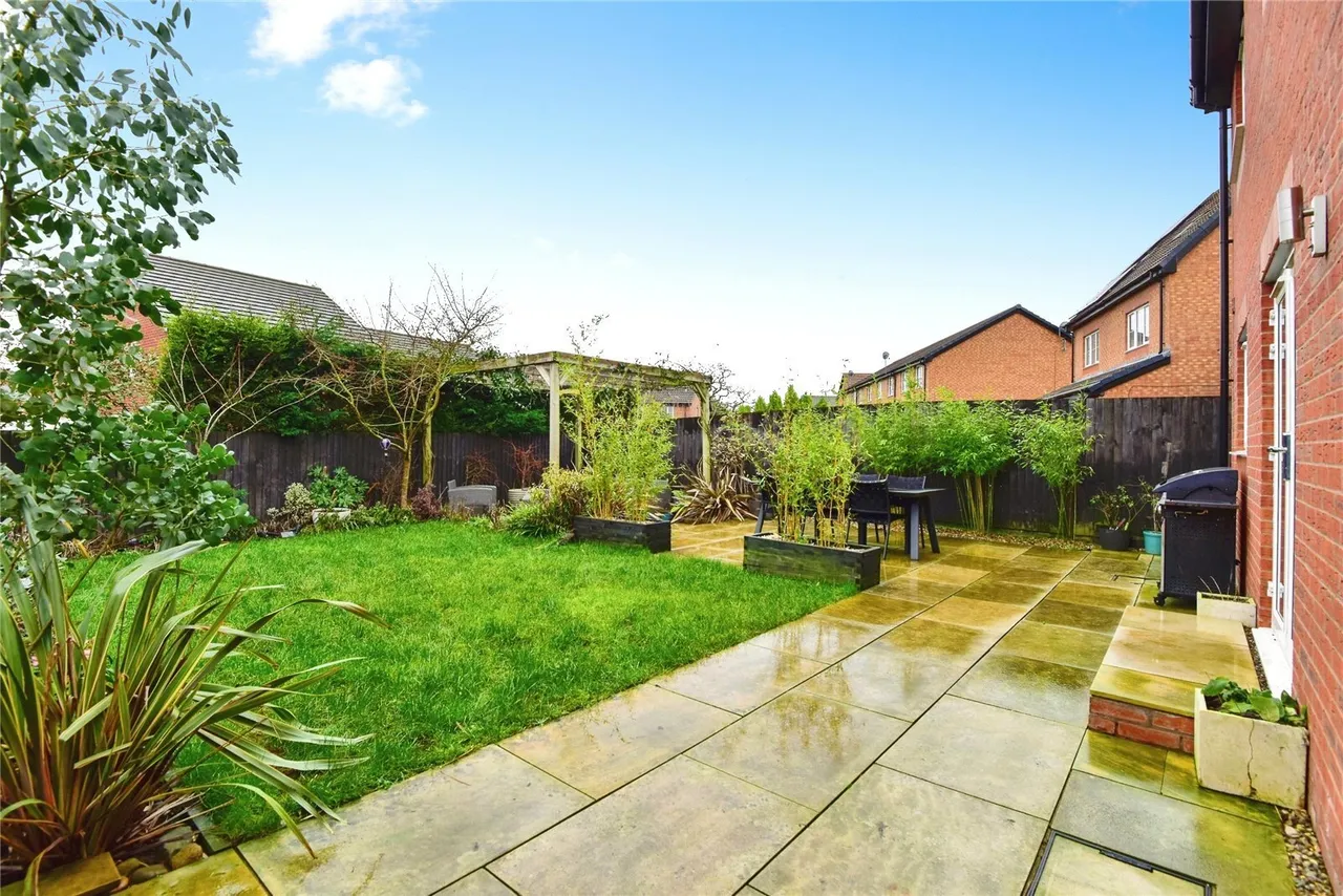 Christopher Mitford Road, STOKE-ON-TRENT, Staffordshire, ST7, photo 19