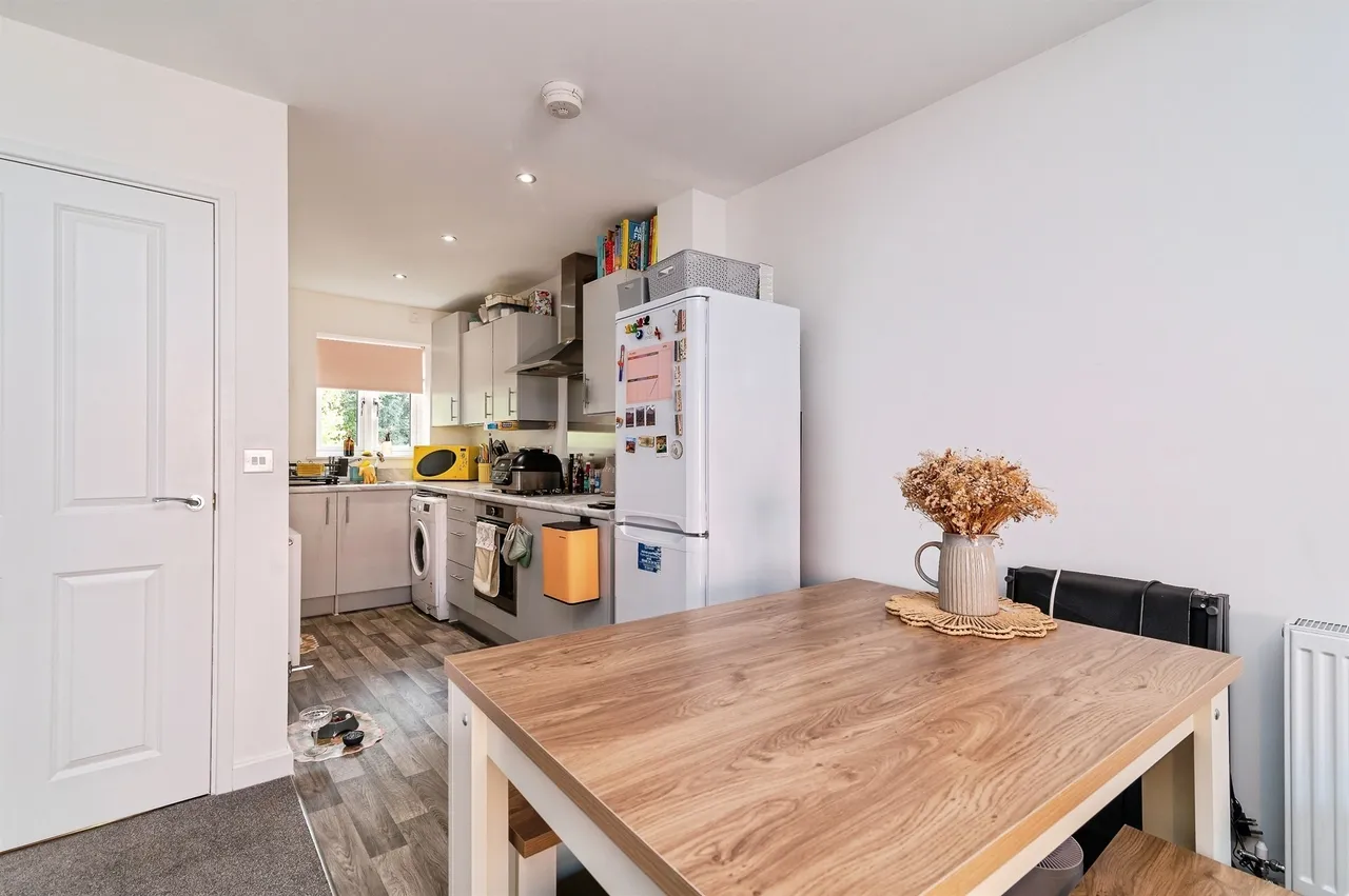 Mansfield Road, Redhill, Nottingham, photo 5