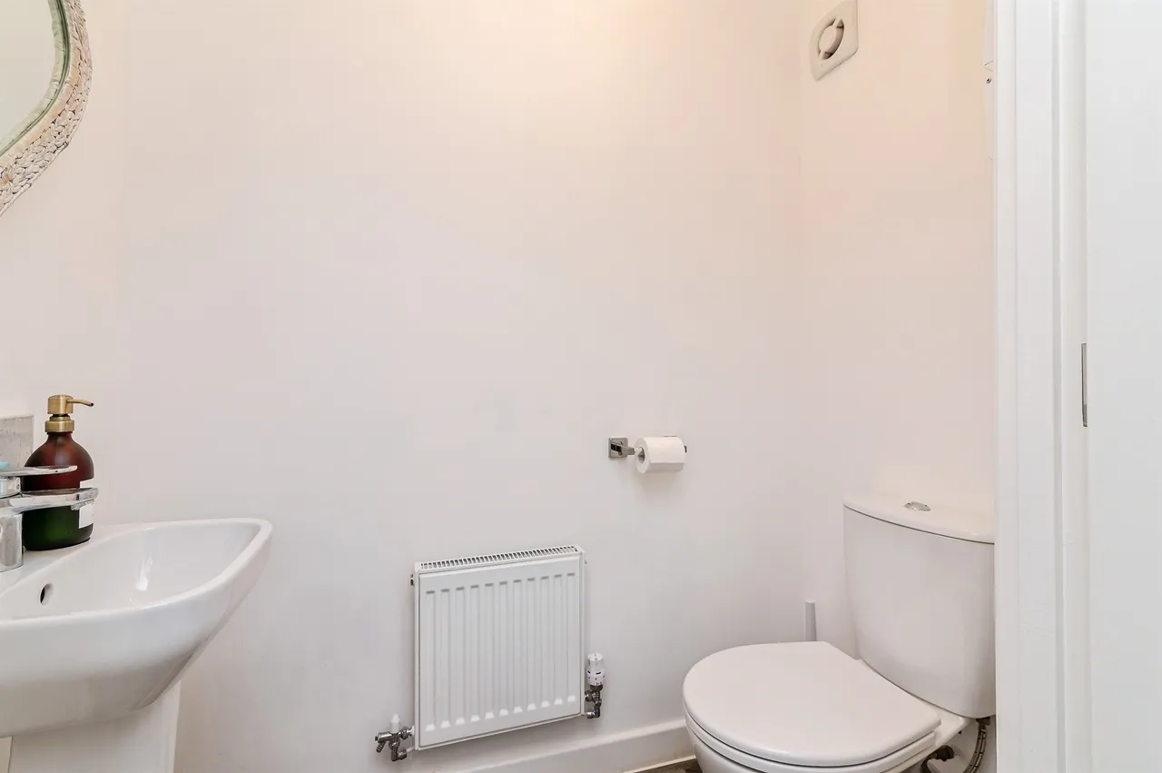 Mansfield Road, Redhill, Nottingham, photo 7