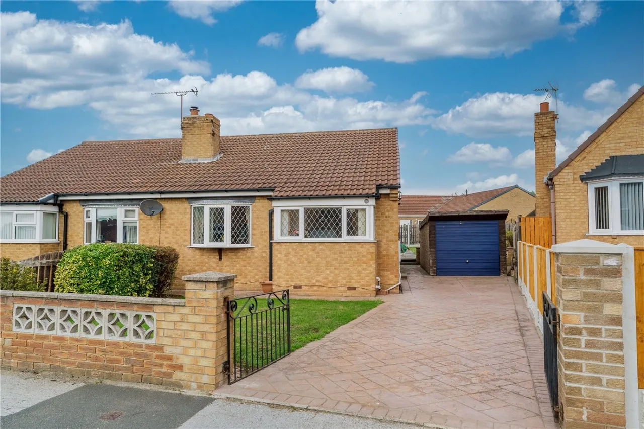 Ings Walk, South Kirkby, WF9, photo 23