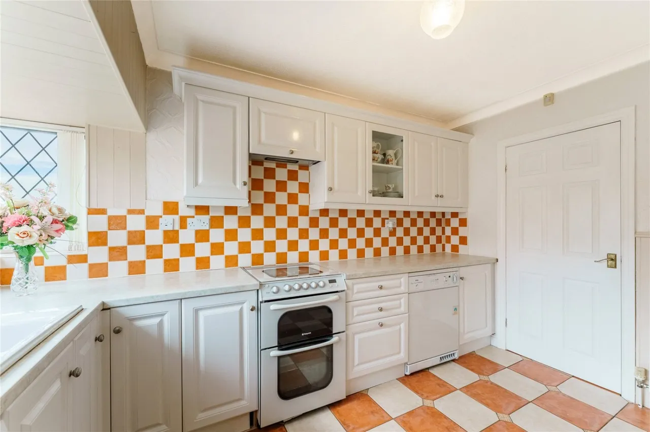 Ings Walk, South Kirkby, WF9, photo 13