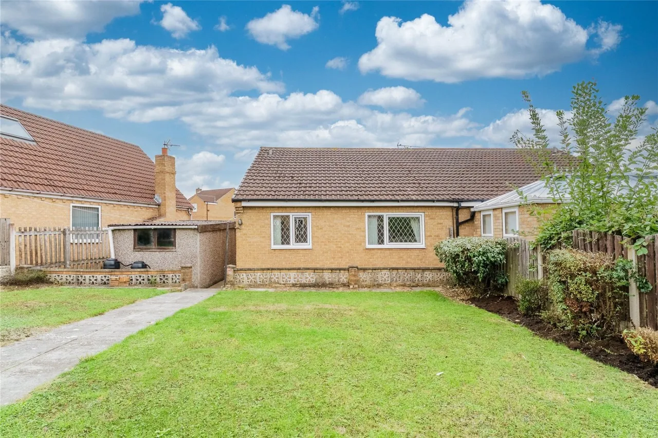 Ings Walk, South Kirkby, WF9, photo 9
