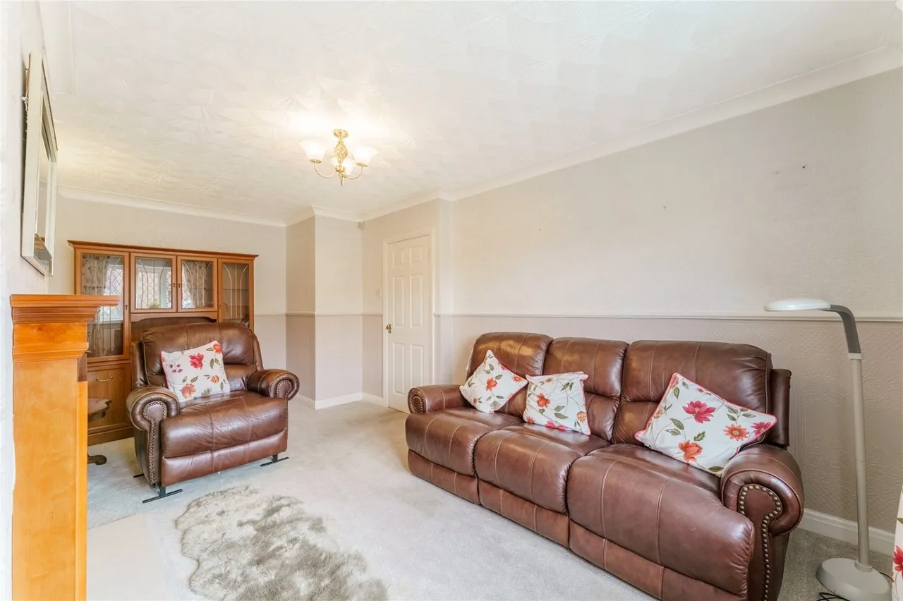 Ings Walk, South Kirkby, WF9, photo 12