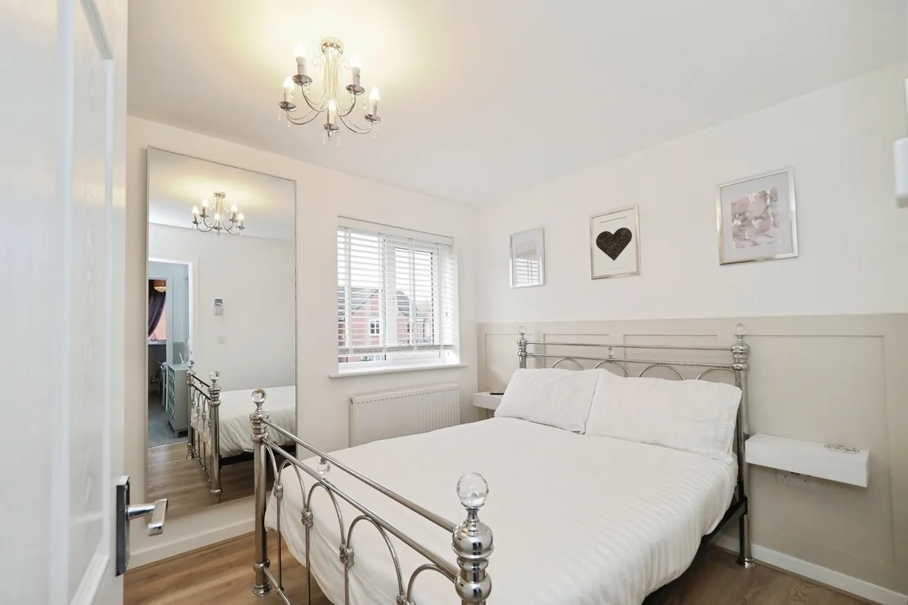 Upton Drive, Burton-on-Trent, DE14, photo 9
