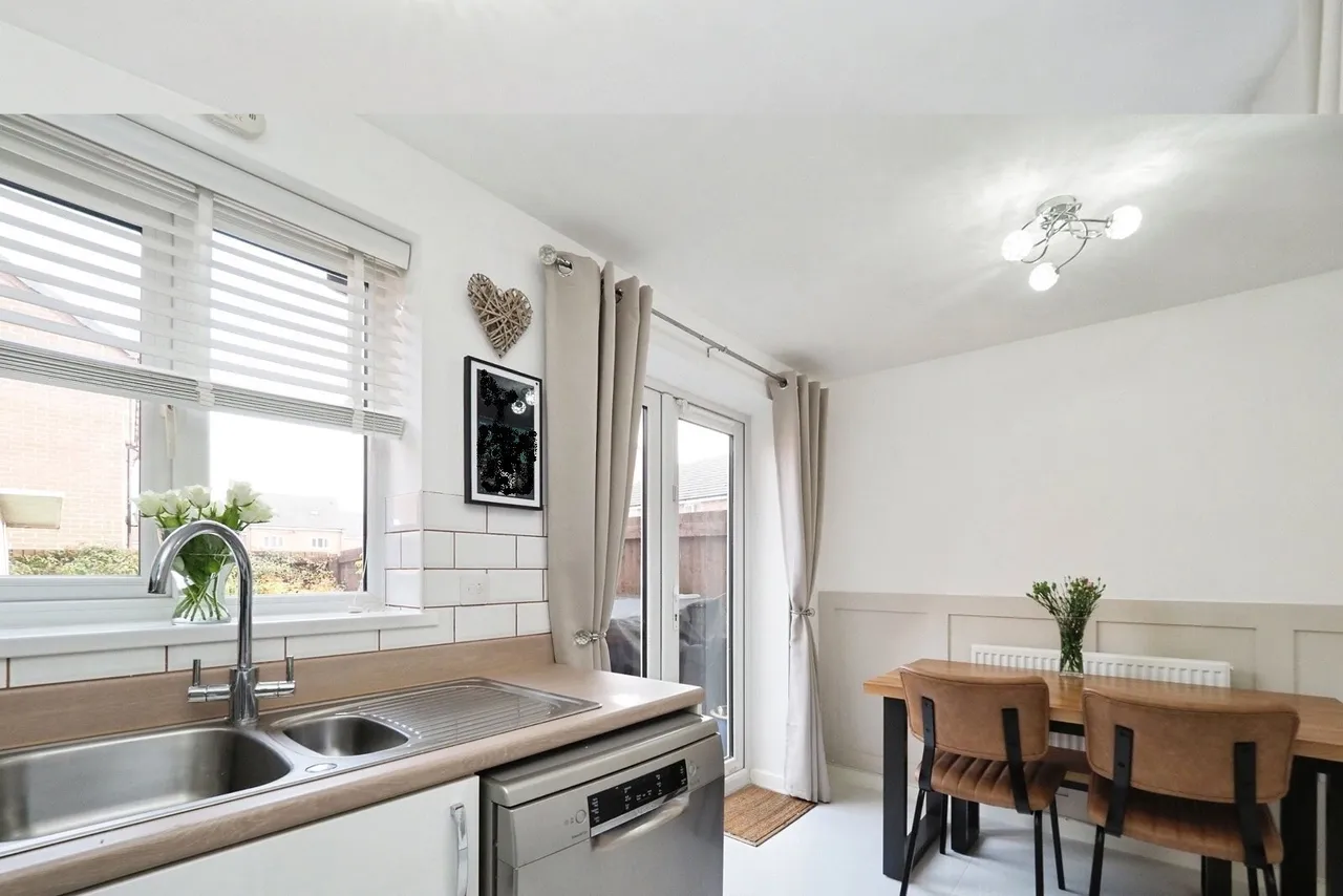 Upton Drive, Burton-on-Trent, DE14, photo 15