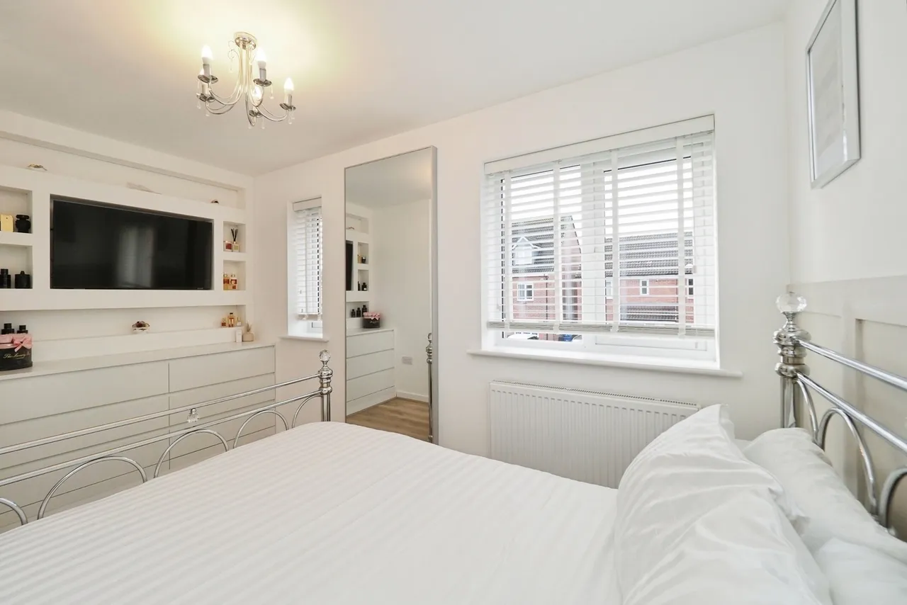 Upton Drive, Burton-on-Trent, DE14, photo 8