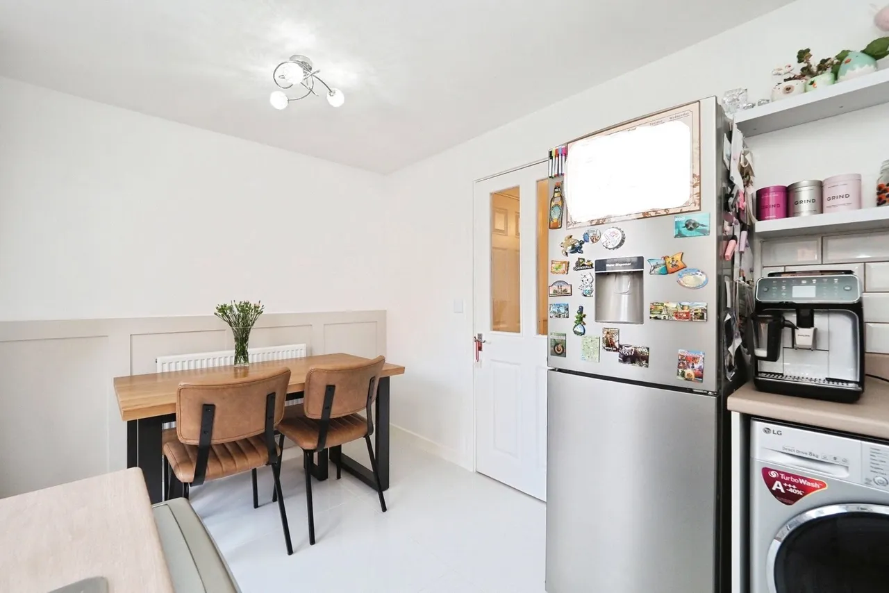 Upton Drive, Burton-on-Trent, DE14, photo 4