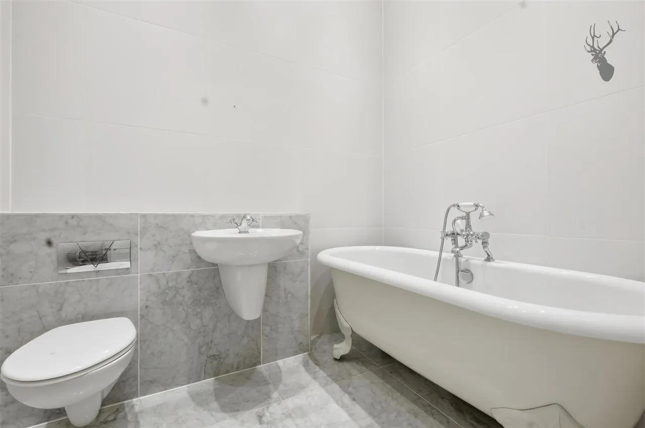 Manor Road, High Beech, IG10, photo 14