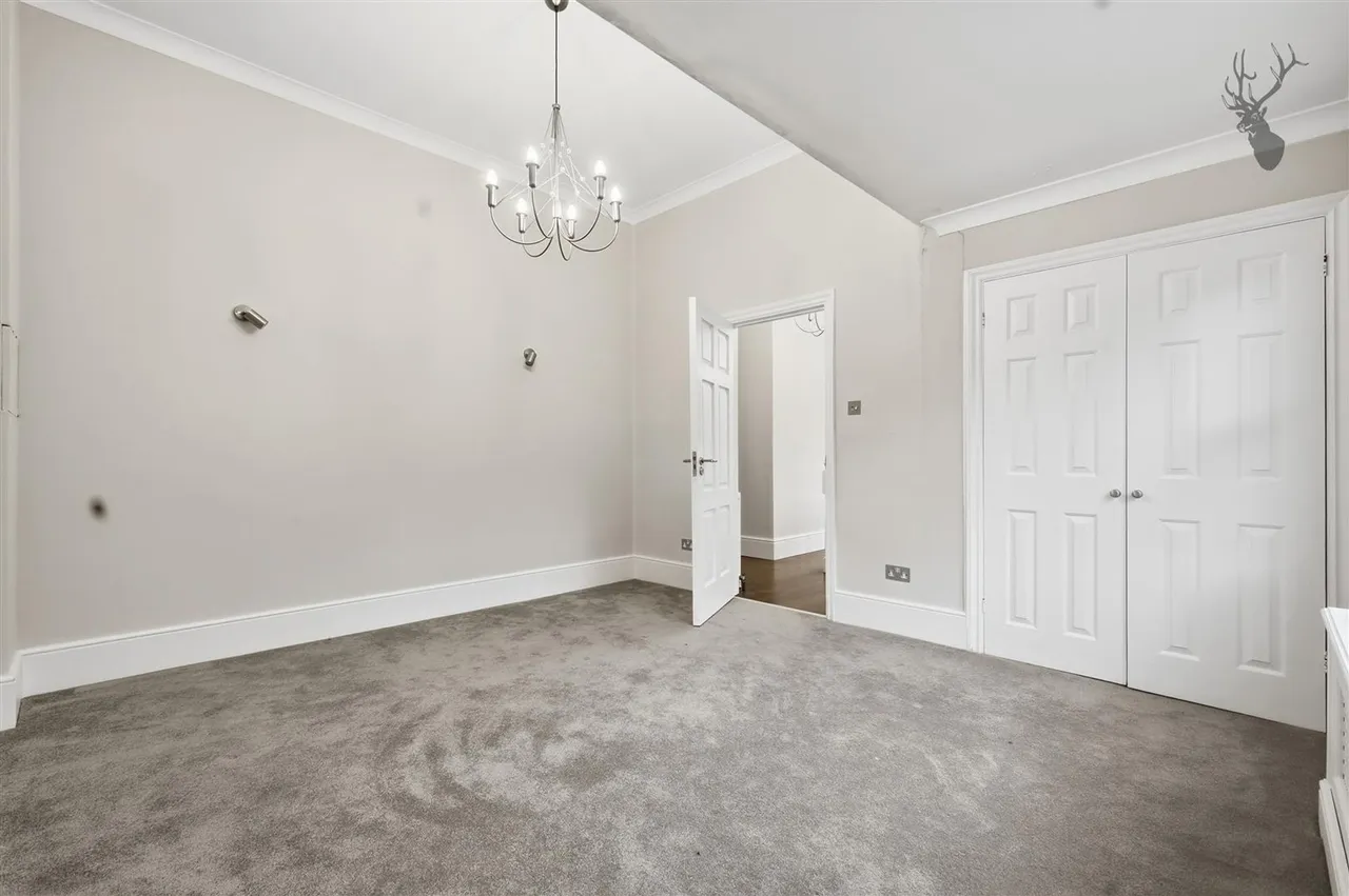 Manor Road, High Beech, IG10, photo 26