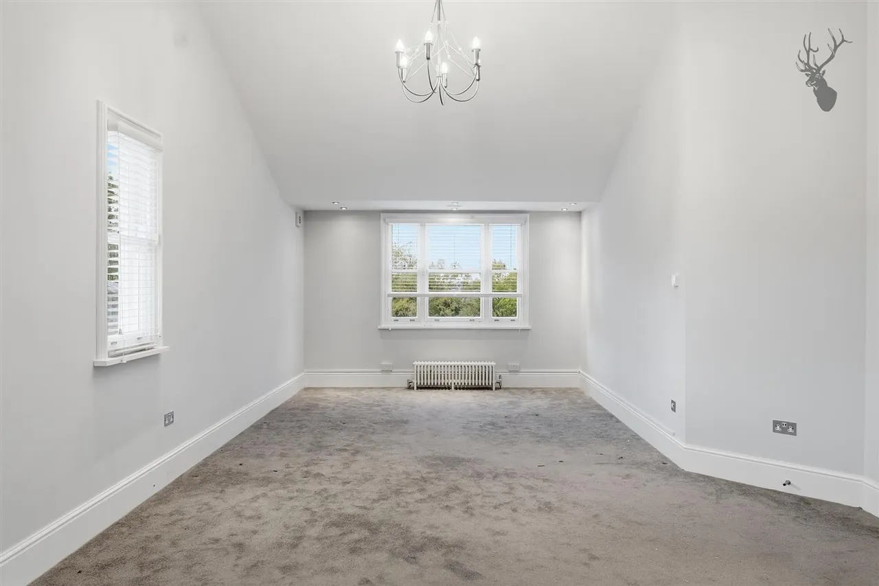 Manor Road, High Beech, IG10, photo 24