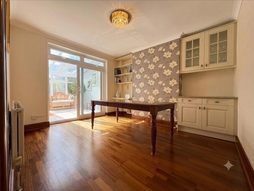 Deans Lane, Edgware, HA8, Edgware, photo 3