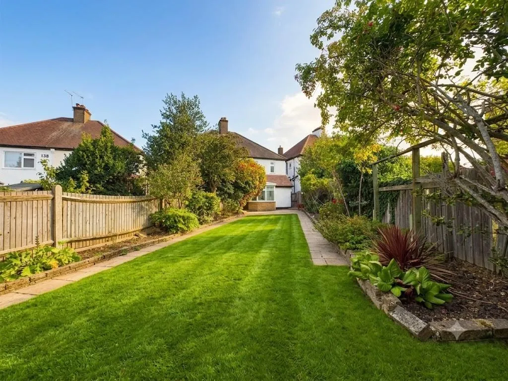 Deans Lane, Edgware, HA8, Edgware, photo 12